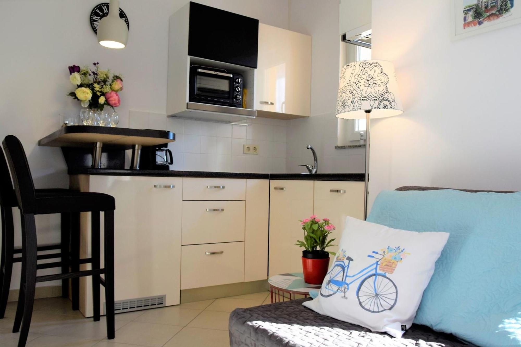 Blue Sunshine Rab Apartment